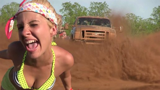 Картинка: Безбашенный фестиваль грязи в Калифорнии! Веселые девушки и крутые победители грязи!