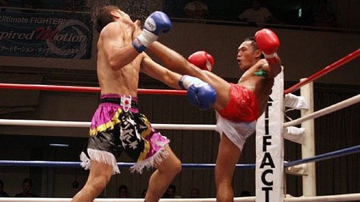 Картинка: Как остановить агрессивного боксера с помощью фронт-кика Муай Тай