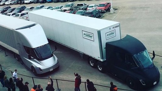 Картинка: Беспилотный грузовик Tesla совершил первую самостоятельную доставку