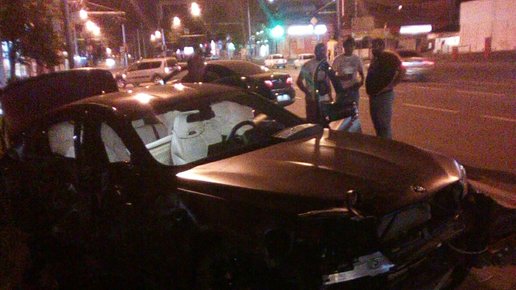 Картинка: Федор Смолов разбил BMW M5 за 9 млн рублей
