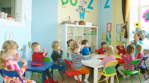 Картинка: Покончив с русскими средними школами, в Латвии взялись за детские сады