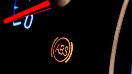 Картинка: Диагностика АБС. Почему горит лампочка?