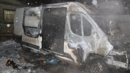 Картинка: В Малоярославецком районе сгорел микроавтобус