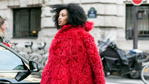 Картинка: Модные шубы 2019 года: стильные пальто из искусственного меха