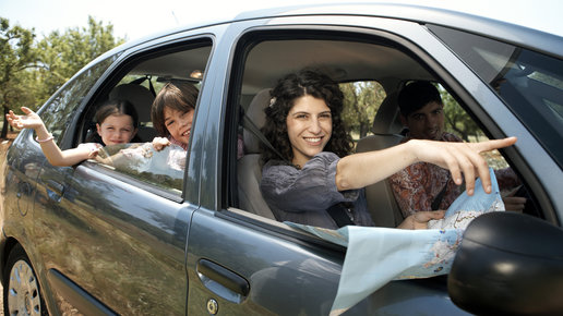 Картинка: Как сделать приятной и комфортной поездку на авто с детьми?