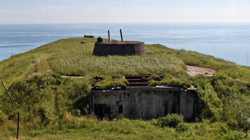 Картинка: Заброшенный ржавый военный остров: Аскольд
