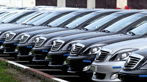 Картинка: Жена чиновника из Ространснадзора купила 66 автомобилей