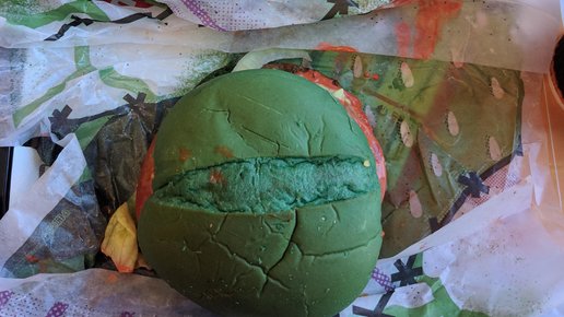 Картинка: Пробуем ядреный воппер из Burger King