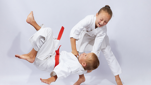 Картинка:  В контакте с детьми: боевые искусства — опасны или нет?