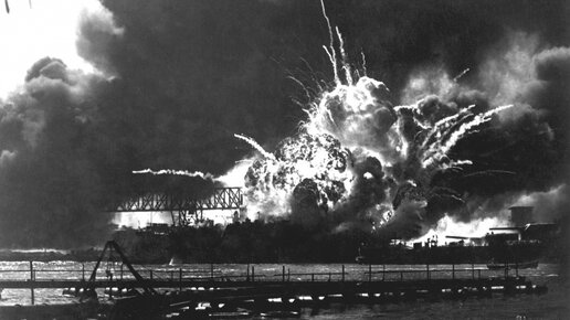 Картинка: Японская атака Перл-Харбора на американских фотографиях