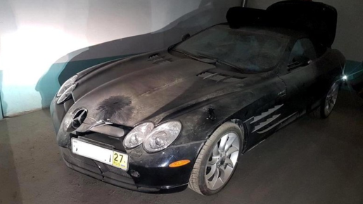 Картинка: В подземном паркинге Новосибирска обнаружили новый Mercedes-McLaren SLR, простоявший там три года.