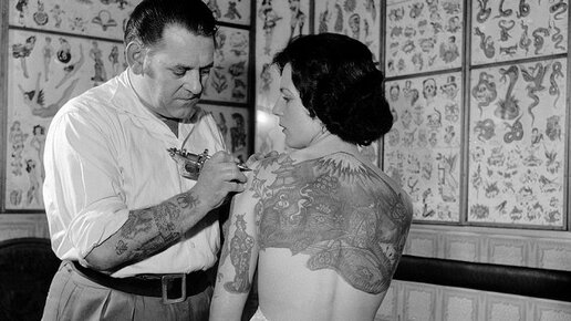 Картинка: В каких местах у женщин мужчины не хотят видеть татуировки
