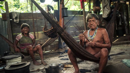 Картинка: Индейцы в джунглях Панамы: секс, демократия и молитвы об электричестве.