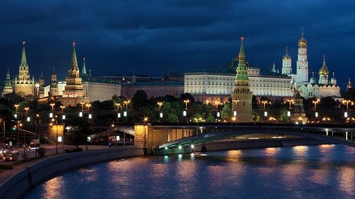 Картинка: Зачем понадобился вертолет с корзиной над Кремлем?