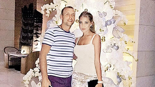 Картинка: Скандально известный блогер рассказала о третьей беременности жены футболиста Дениса Глушакова