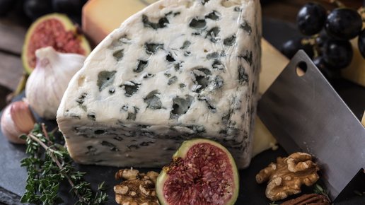 Картинка: Вкусный домашний сыр с зеленью