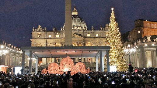 Картинка: Главная площадь Ватикана готова к Рождеству
