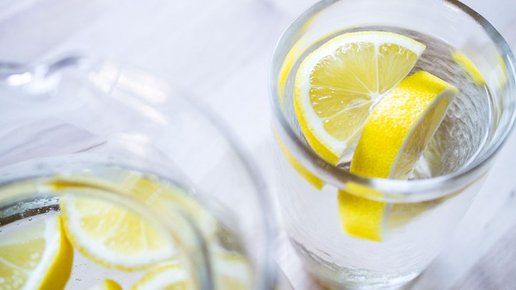 Картинка: Как вода с лимоном влияет на ваш организм
