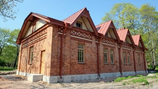 Картинка: Здание служб при дворце Ольги Гогенфельзен в Пушкине признали памятником