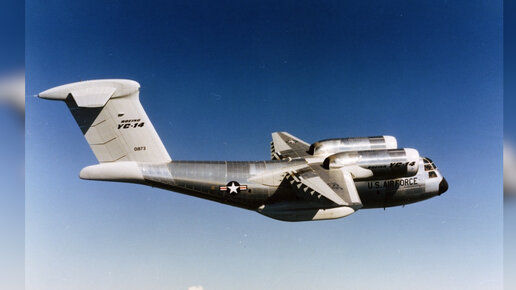 Картинка: Boeing YC-14 — отличный «игрок», которому не дали выйти на замену