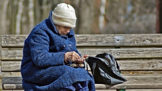 Картинка: Бедным и богатым россиянам предложили установить разный пенсионный возраст