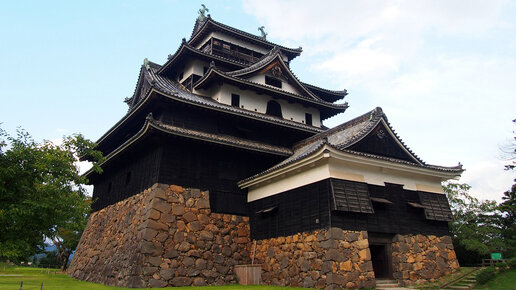 Картинка: Черный замок Мацуэ и самурайский квартал