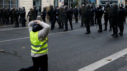 Картинка: Ошибка СБУ, или почему русские не причастны к французским протестам