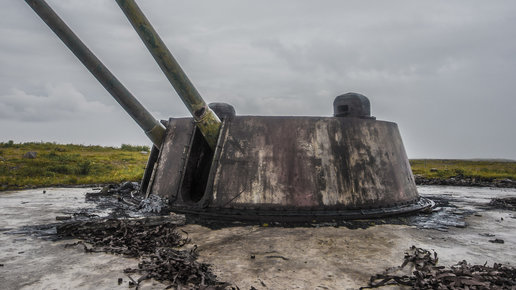 Картинка: Пушки острова Кильдин. Посещение покинутой береговой батареи Северного флота с установками МБ-2-180