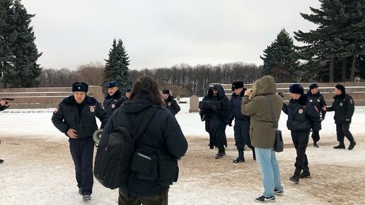 Картинка: Полиция задержала активистов на встрече в защиту Пулковской обсерватории