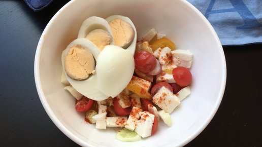 Картинка: Диетический салат с паприкой и йогуртом