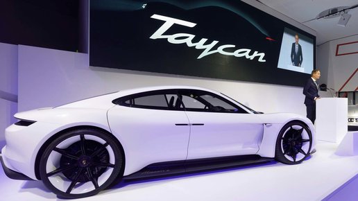 Картинка: Porsche readying electric Taycan на 2019 год