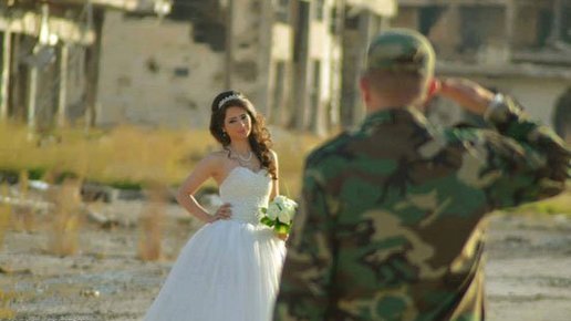 Картинка: Капитан ВМФ России женился на сирийской девушке в Тартусе