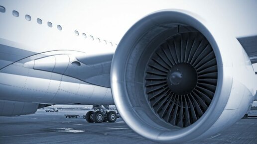 Картинка: Почему опытные путешественники не боятся изменения гула двигателей самолёта во время перелёта?