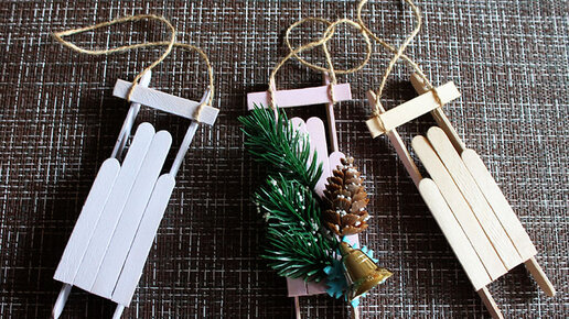 Картинка: Новогодний декор своими руками: изготавливаем санки из деревянных палочек