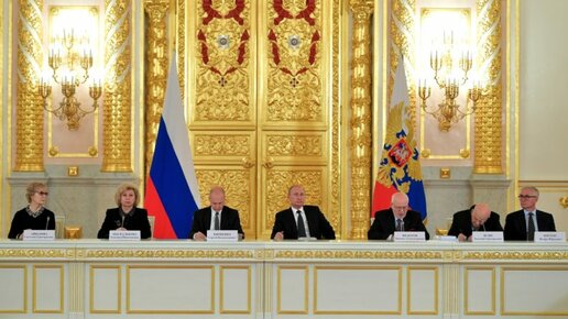 Картинка: Владимир Путин призвал сделать системной защиту соотечественников за рубежом