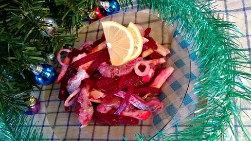 Картинка: Полезные салаты на новогодний стол! 3 вкусных рецепта.