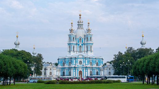 Картинка: Смольный собор в Санкт-Петербурге