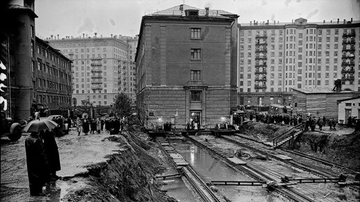 Картинка: Как большевики Москву строили?