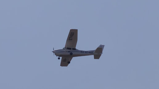 Картинка: Самолет Cessna 172S - Ra-67460 в небе над Столбово...