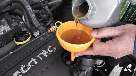 Картинка: Как узнать, сколько литров масла заливать в двигатель