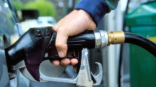 Картинка: Стоимость бензина в 2018 году будет составлять 53 рубля за литр. Последние новости