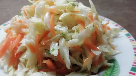 Картинка: Рецепт салата из свежей капусты и моркови без уксуса