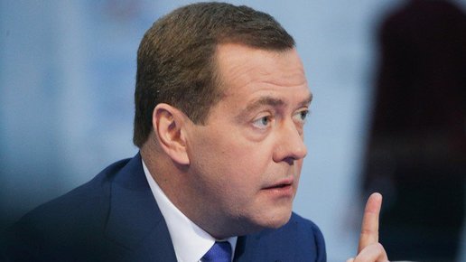 Картинка: «Модернизация» экономики по Медведеву заставляет россиян трудиться в сферах с низкой квалификацией
