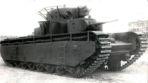 Картинка: Советский пятибашенный танк Т-35. Первый тяжёлый танк серийного производства в мире