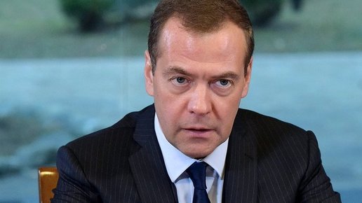 Картинка: Медведев заявил, что дистанционное обучение должно стать нормой в системе образования РФ