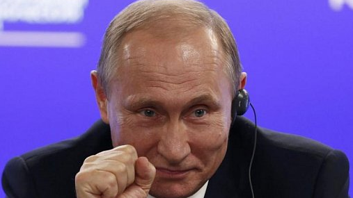 Картинка: По данным ВЦИОМ доверие населения России к Путину упало