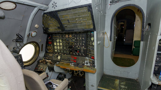 Картинка: Реставрация самолёта Ту-114 в Монино