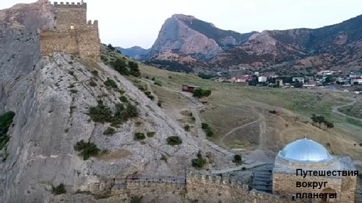 Картинка: Генуэ́зская кре́пость — крепость в городе Судак (Путешествуем по Крыму)