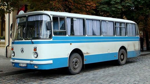 Картинка: Двери закрываются: легендарный автобус ЛАЗ-695Н