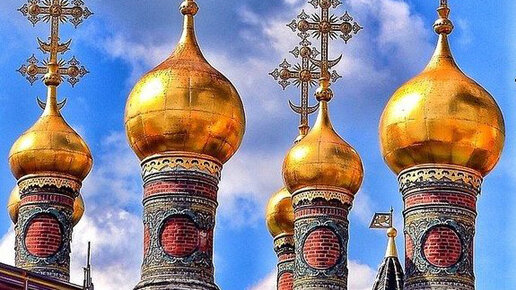Картинка: Почему на крестах православных храмов есть полумесяцы